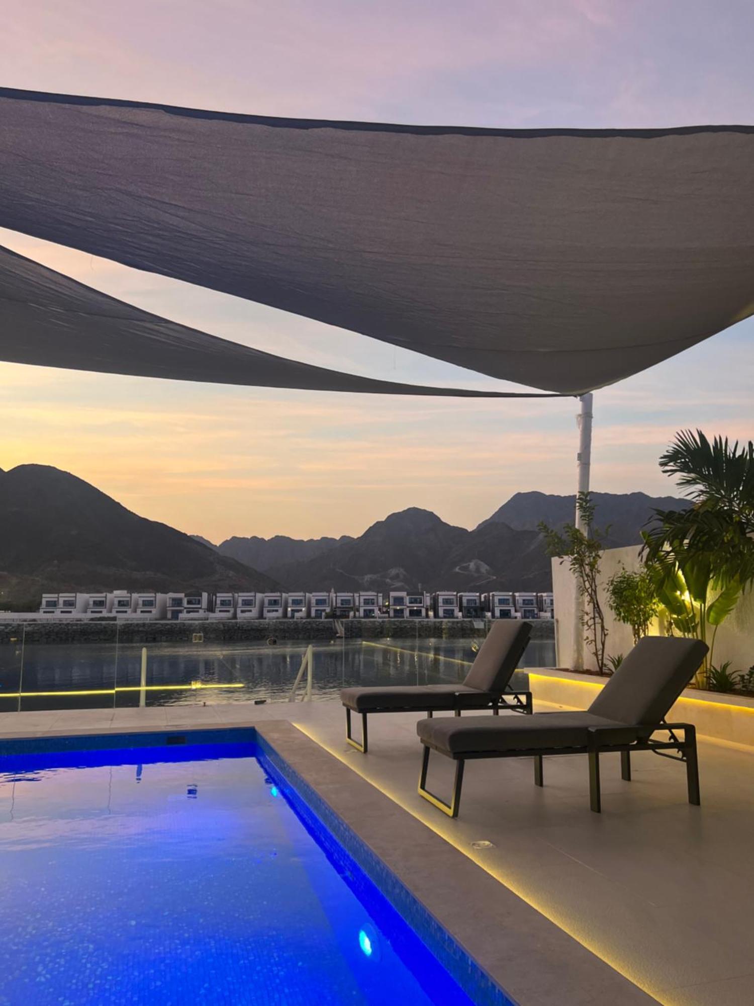 Al Dana Sea View Villa Fujaira Esterno foto